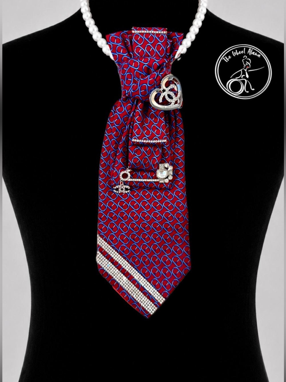 TIE NECKLACE Purple with Accent CC Brooch and Pin